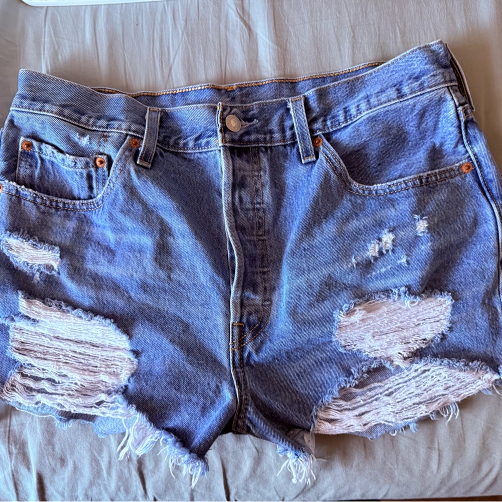 Levi shorts